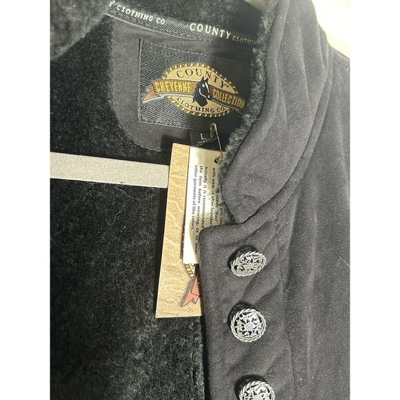 COUNTY CLOTHING CO Women's CHEYENNE COLLECTION Faux Suede Vest Sz L NWT - Picture 4 of 5